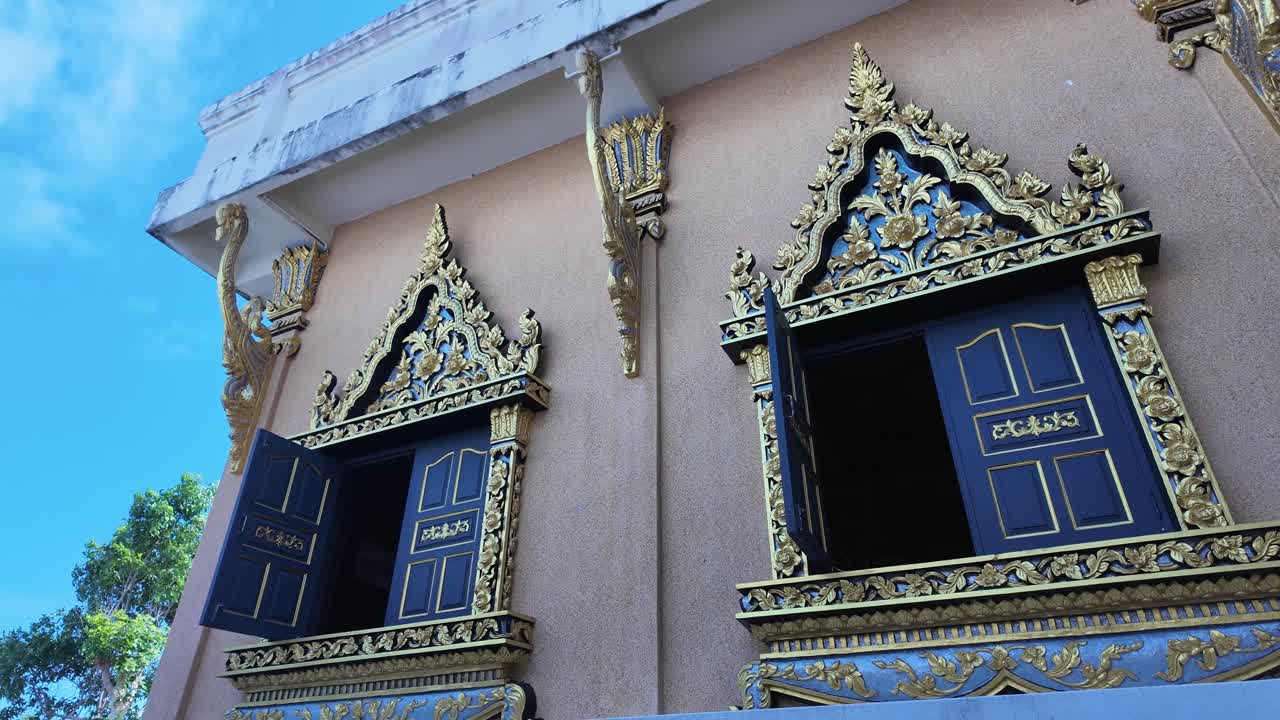 Chedi Wat Khao Hua Chuk buddhist pagoda temple Koh Samui Thailand Southeast Asia