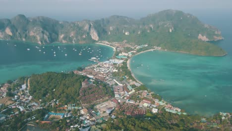 Epische-Zeitlupen-Drohnenaufnahmen-Der-Phi-Phi-Inseln-In-Thailand