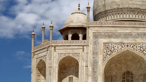 taj mahal in agra, india