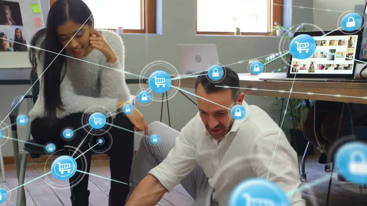 animación de la red de conexiones entre diversas personas de negocios en la oficina