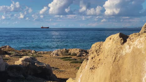 Naufragio-De-Demetrios-Ii-Durante-El-Día-En-Paphos,-Chipre