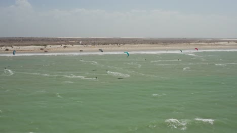 Antena:-Viaje-De-Kitesurf-En-El-Norte-De-Brasil,-Playa-Desierta