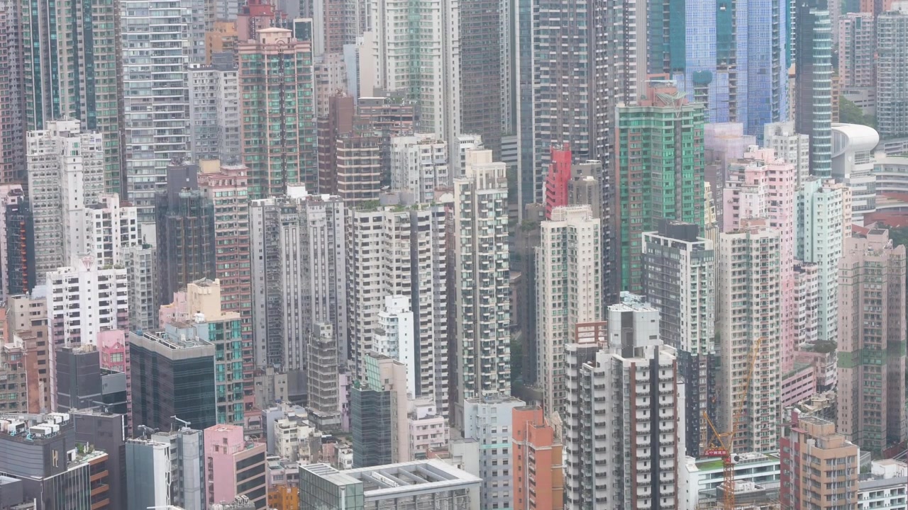 Vista aérea da cidade de apartamentos em arranha-céus e edifícios de escritórios em um dos lugares mais densamente povoados do mundo
