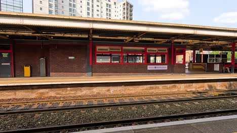 empty platform at cardiff train station