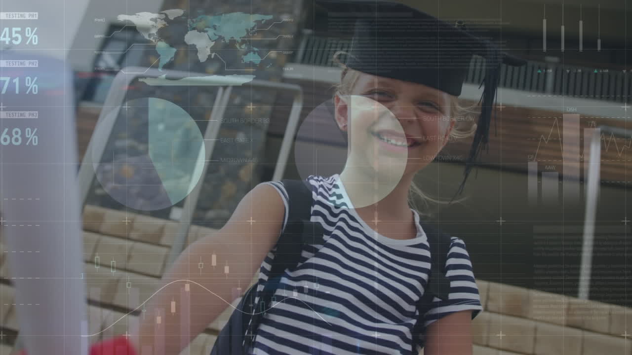 animación de procesamiento de datos sobre escolar caucásica con sombrero de graduación