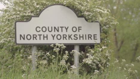 señal de tráfico para el condado de yorkshire del norte