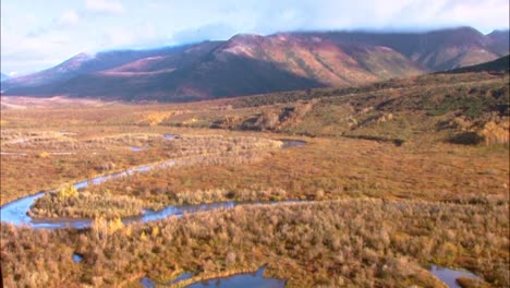 Aerial-Shot-of-Alaskan-Valley