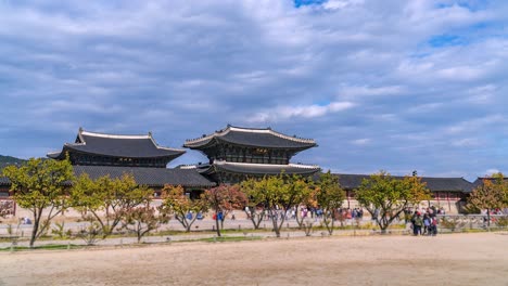 4k time lapse tourist at gyeongbokgung palace south korea