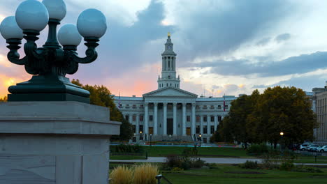 vivid sunset hyperlapse behind denver county courthouse and civic center park