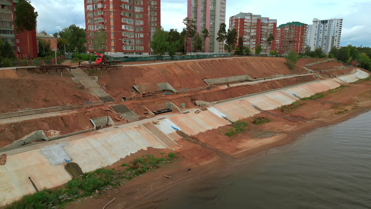 proyecto de reurbanización de la orilla del río