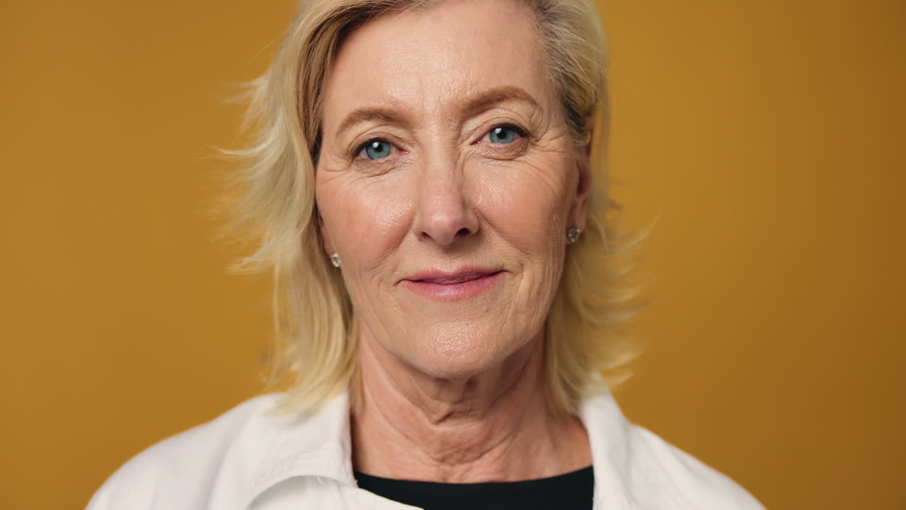 retrato de una mujer sonriente