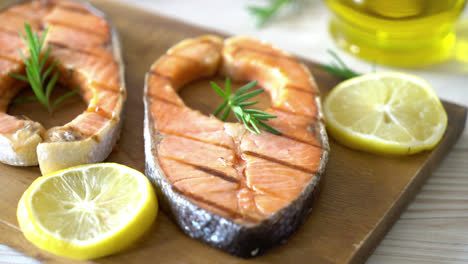 grilled salmon steak fillet with lemon