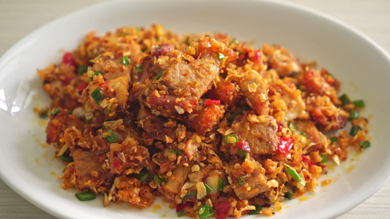 panceta crujiente asada con sal y chile - estilo de comida asiática