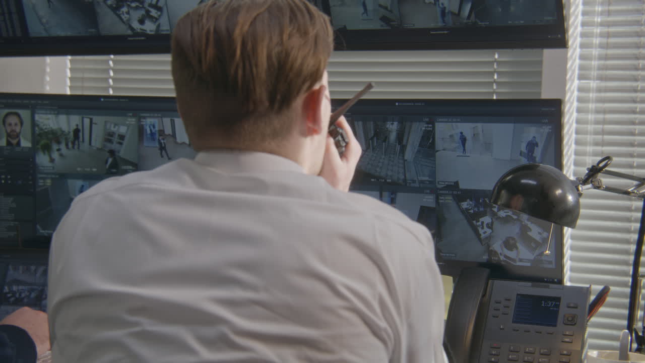 vigilancia de los guardias de seguridad cámaras de vigilancia