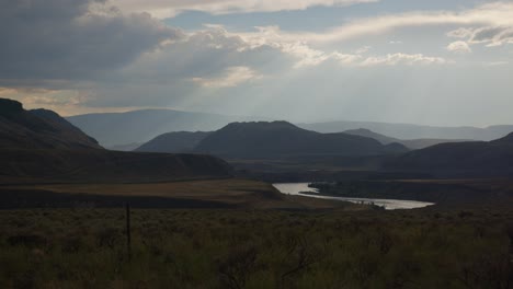 Valle-Del-Río-Thompson-Cerca-De-Cache-Creek,-Columbia-Británica,-Canadá