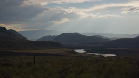 valle del río thompson cerca de cache creek, columbia británica, canadá