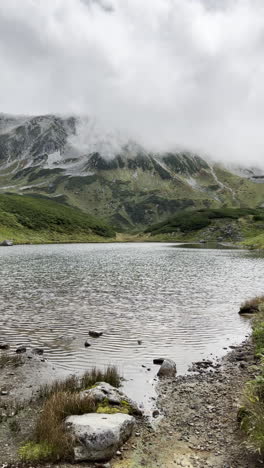 Midorigaike-Lake-in-Tateyama,-Toyama-during-Summer