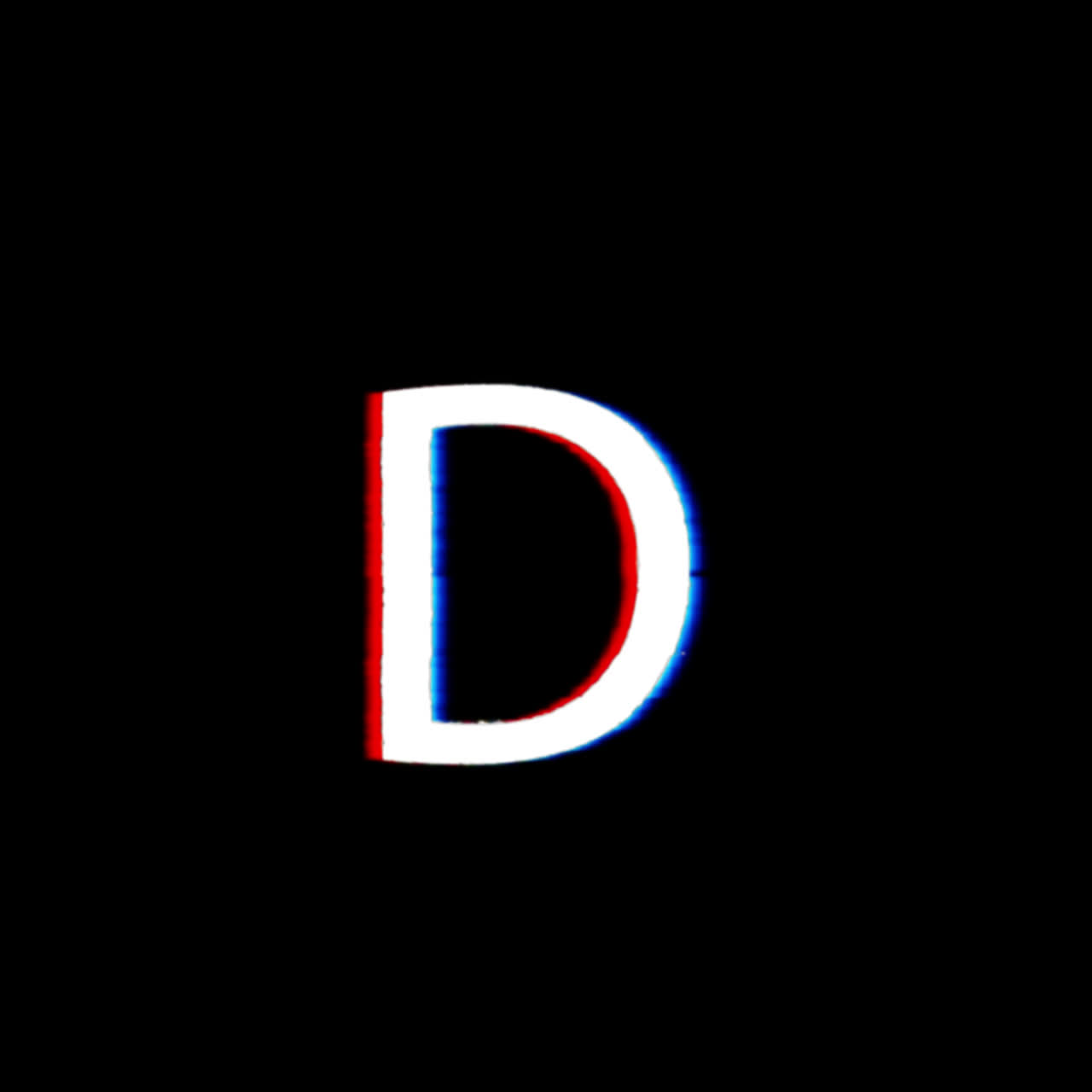 Lettera D con effetto glitch su sfondo nero.