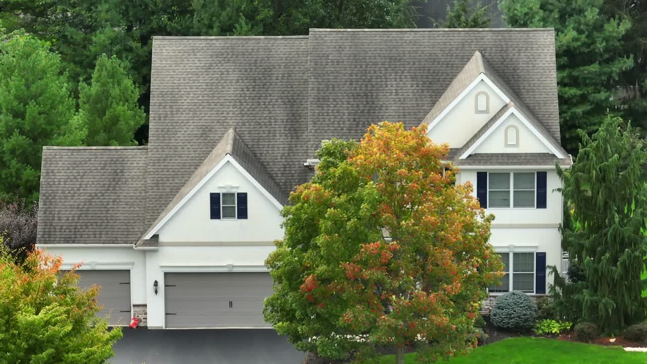 hogar estadounidense a principios de otoño