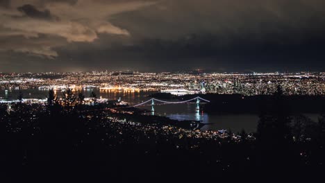 Lapso-Nocturno-De-Vancouver-Desde-Cypress-Mountain