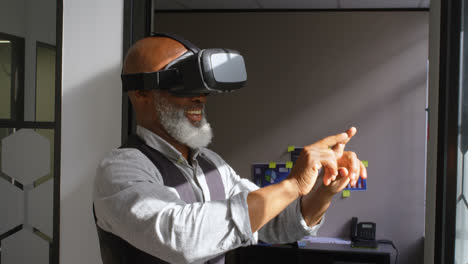 businessman using virtual reality headset in the office 4k