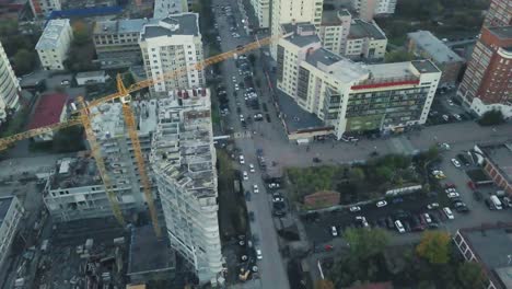 vista aérea de una ciudad en construcción