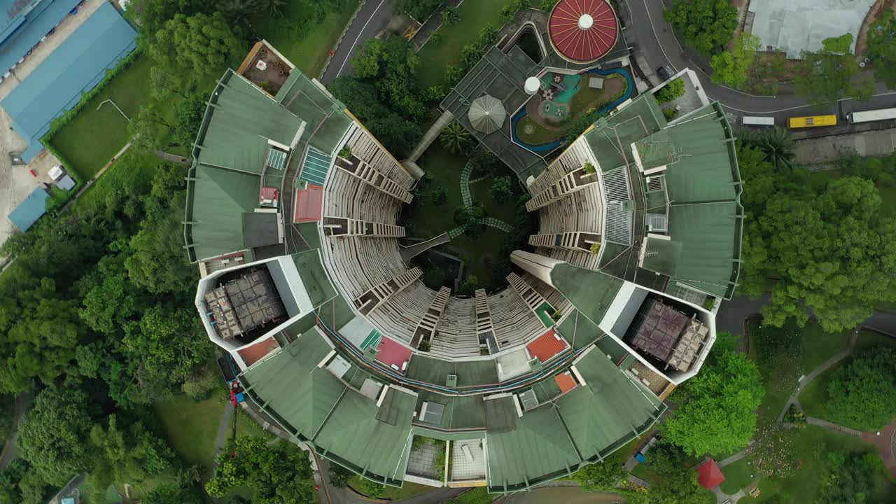 싱가포르 시내 시내 은행 아파트 빌딩 공중 파노라마 4k