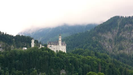 Timelapse-Neuschwanstein-Castle-Bavarian-Alps-Germany