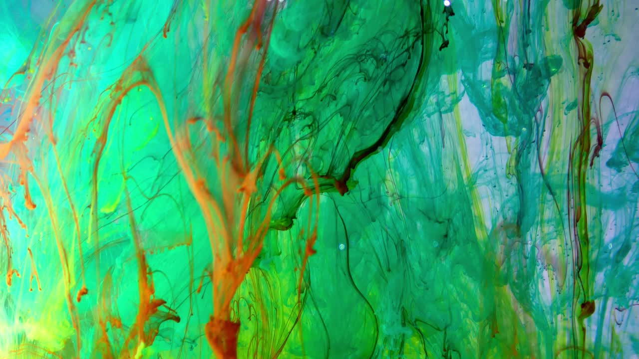 concepto de nube de tinta líquida abstracta caótica mezclando bajo el agua el número diecisiete