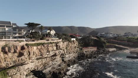 Waterfront-Hotels-On-Gearings-Point-With-Old-Harbour-Museum-In-Hermanus,-South-Africa