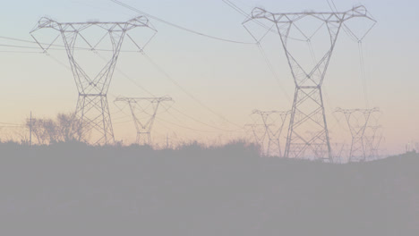 Animación-De-Postes-De-Electricidad-Sobre-La-Bandera-De-Ucrania.