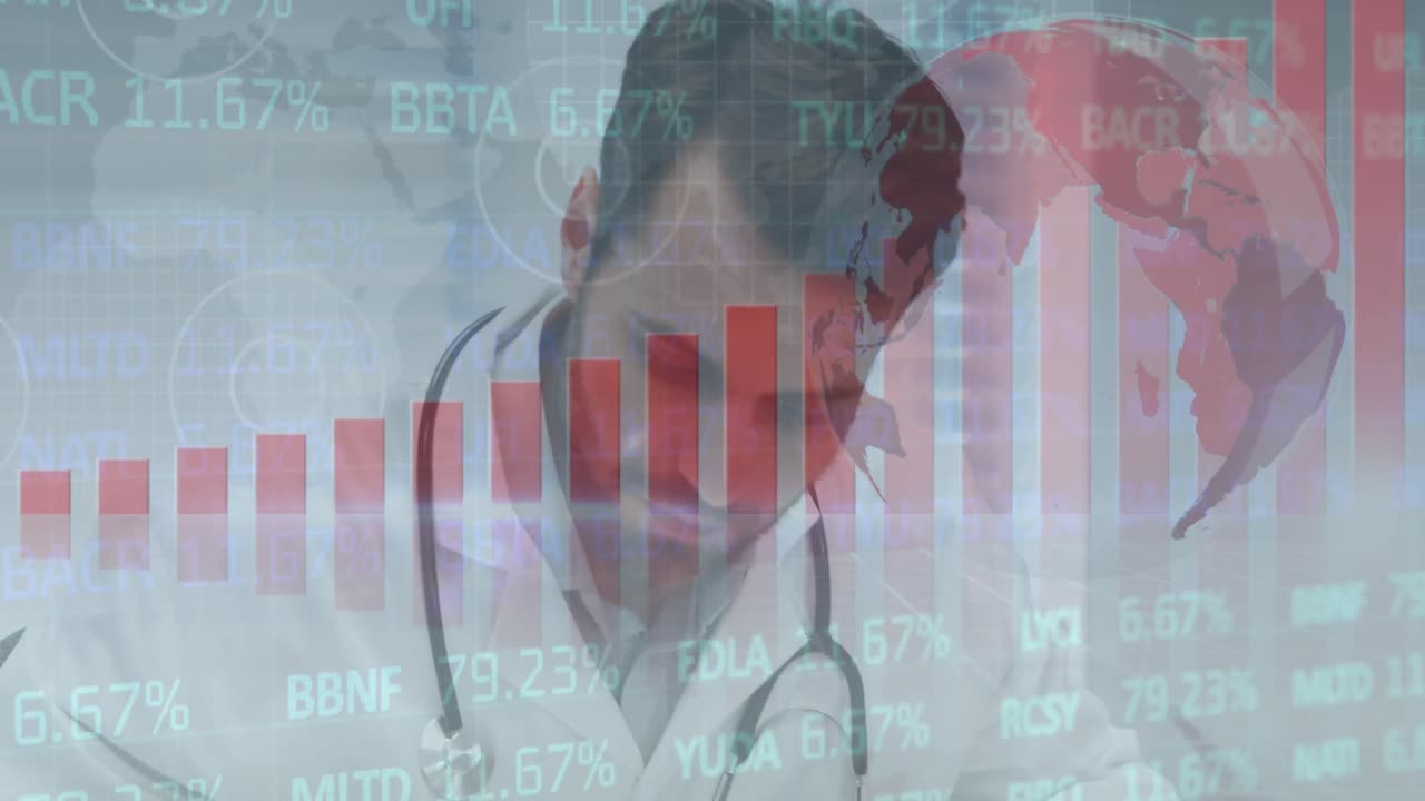 Animación de procesamiento de datos, globo y estadísticas sobre un médico con estetoscopio.