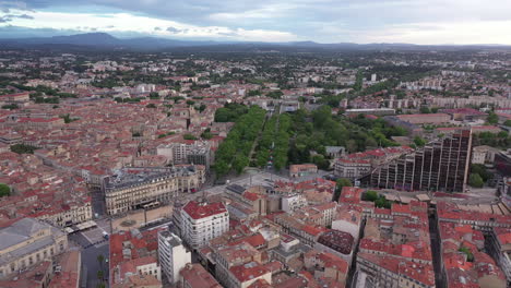 Increíble-Dron-Aéreo-Matutino-Disparado-Sobre-El-Amanecer-De-Montpellier-Place-De-La-Comédie