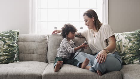 Es-Ist-Zeit-Für-Deine-Untersuchung,-Mama