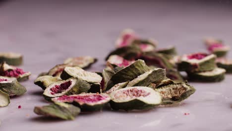 dried fig slices