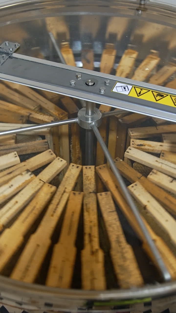 Honey Extractor Machine