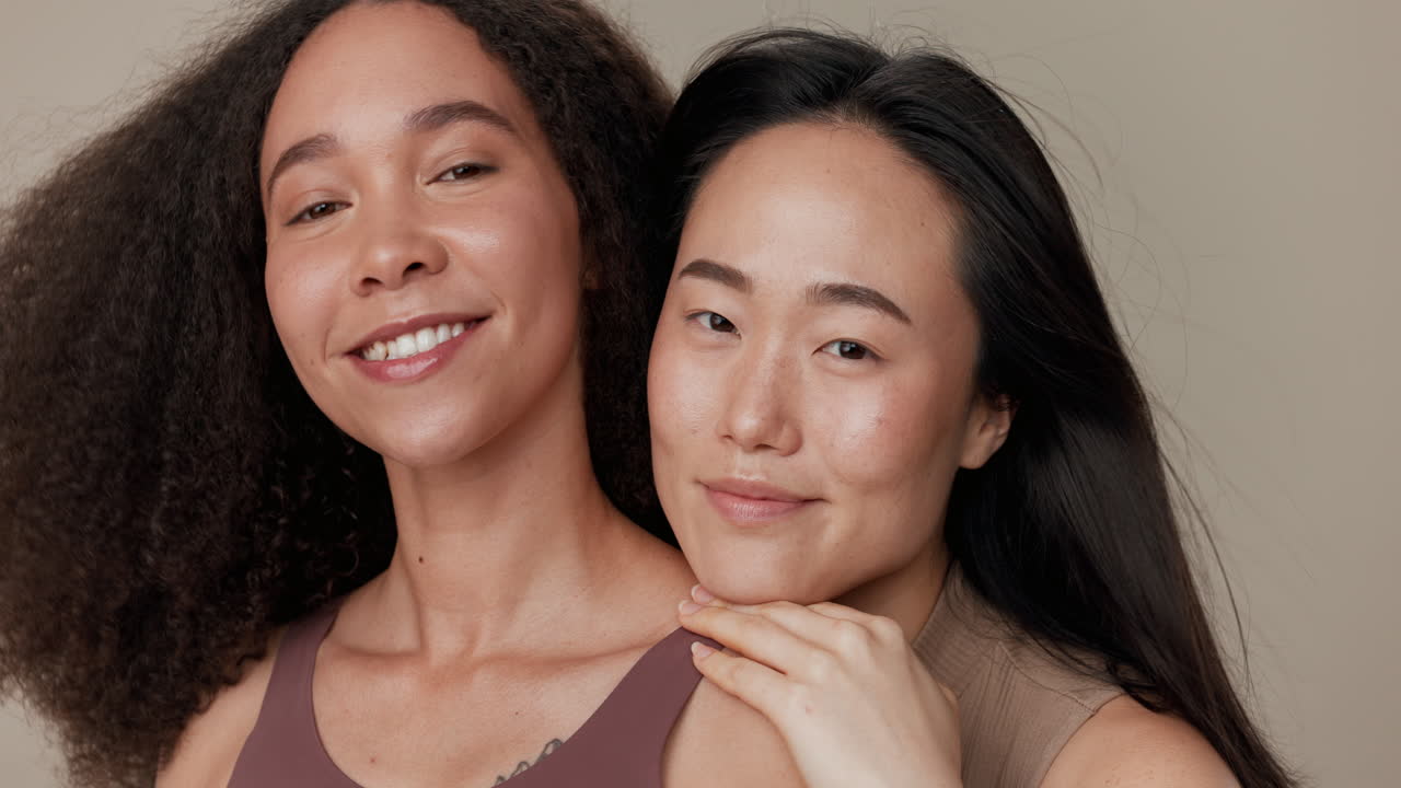 얼굴, 머리카락 관리와 아름다움과 여성