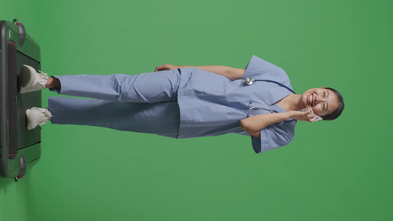 트레드밀 을 타고 있을 때 의사 가 전화 로 이야기 하는 것