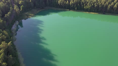 綠色湖,無人機空中圖.立陶宛