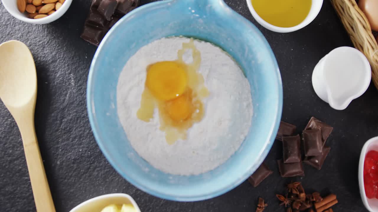 ingredientes de galletas de jengibre en una mesa de 4k