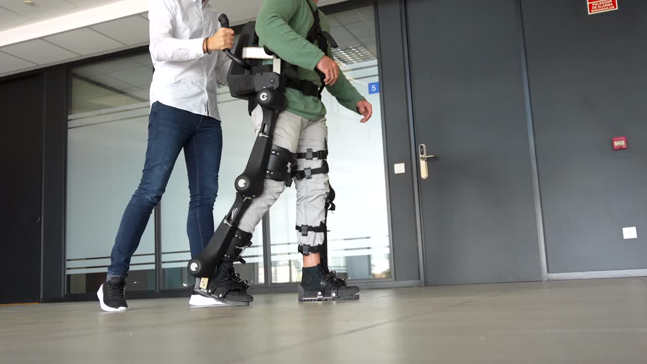 Exoskeleton demonstration for mobility assistance