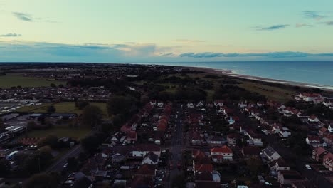 tormenta que se avecina sobre la ciudad costera de skegness