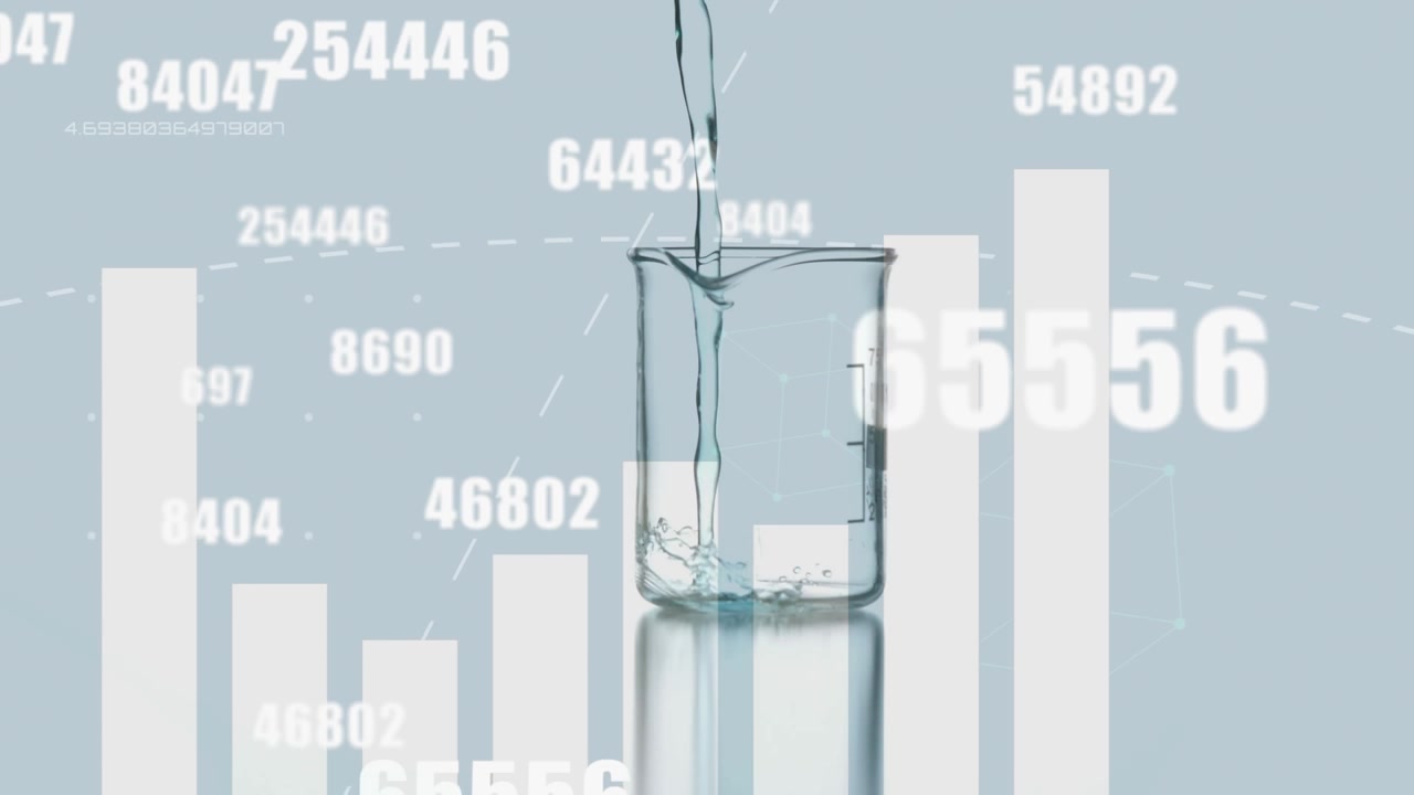 Animazione di elaborazione dati finanziari su liquido che si versa in bicchieri da laboratorio