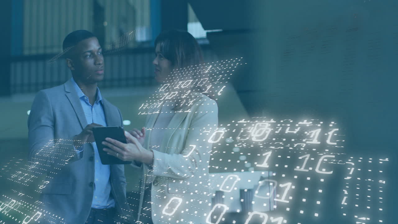 animación del procesamiento de datos financieros sobre diversos colegas que discuten el trabajo en la oficina