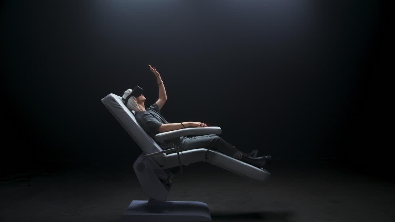 클로즈업 컨트롤 센서: vr 세계에 몰입한 인간, 증강된 공간을 탐험하는 게이머