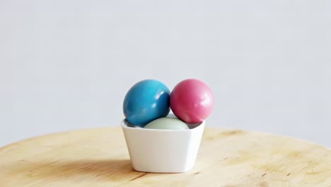 turning eggs into easter eggs