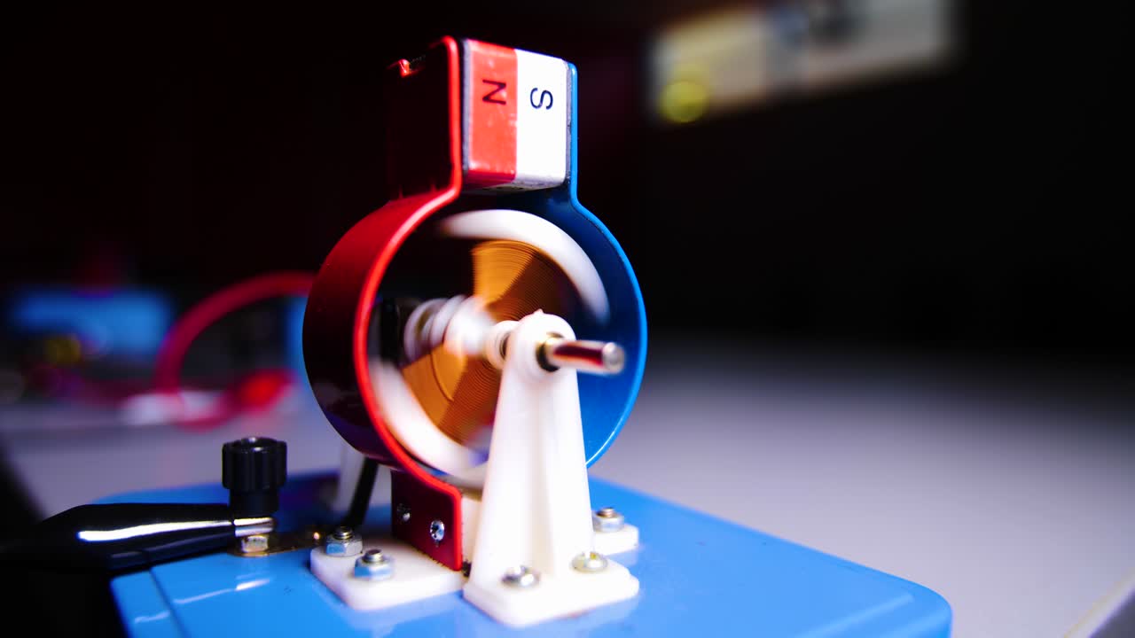 [슬로우 모션] 기본 전기 모터 시작 및 실행