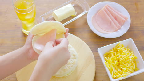 arepas, venezuelan dish made of corn flour