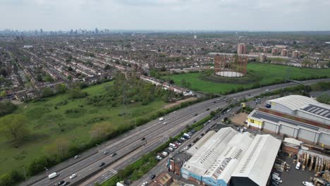 A406-Autopista-East-Ham-Calles-Y-Carreteras-En-El-Fondo-Vista-Aérea-De-Drones