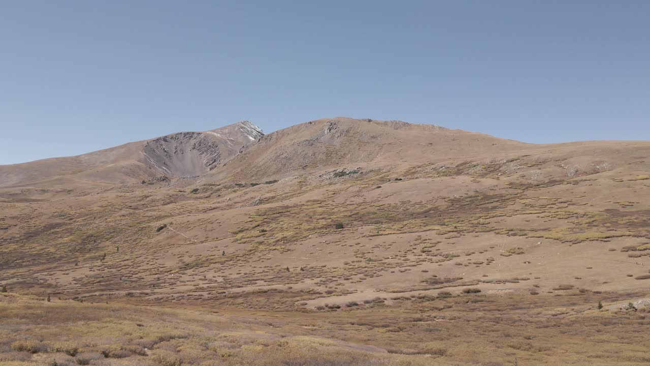 Il maestoso paesaggio montuoso